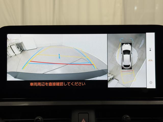 UX UX200 Fスポーツエモーショナルエクスプローラ マイナー後モデル 専用ブラック&レッドLtex ブラックルーフ 同色フェンダーアーチ ムーンルーフ 3眼LEDヘッドランプ パノラミックビューモニター BSM シートヒーター シートクーラー 禁煙車(10枚目)