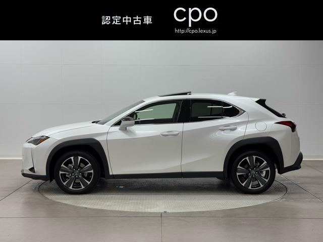 ＵＸ ＵＸ２５０ｈ　バージョンＬ　マイナー後モデル　黒革　ムーンルーフ　パノラミック　ブラインドスポットモニタービューモニター　ヘッドアップディスプレイ　ダークグレー１８ＡＷ　前後ドライブレコーダー　禁煙車（5枚目）