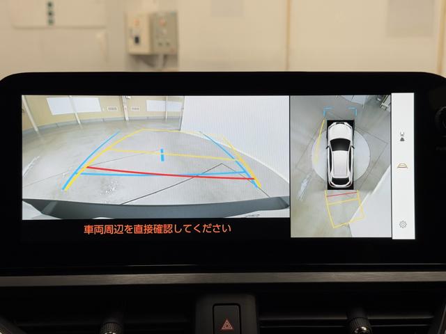 ＵＸ ＵＸ２５０ｈ　バージョンＬ　マイナー後モデル　黒革　ムーンルーフ　パノラミック　ブラインドスポットモニタービューモニター　ヘッドアップディスプレイ　ダークグレー１８ＡＷ　前後ドライブレコーダー　禁煙車（9枚目）