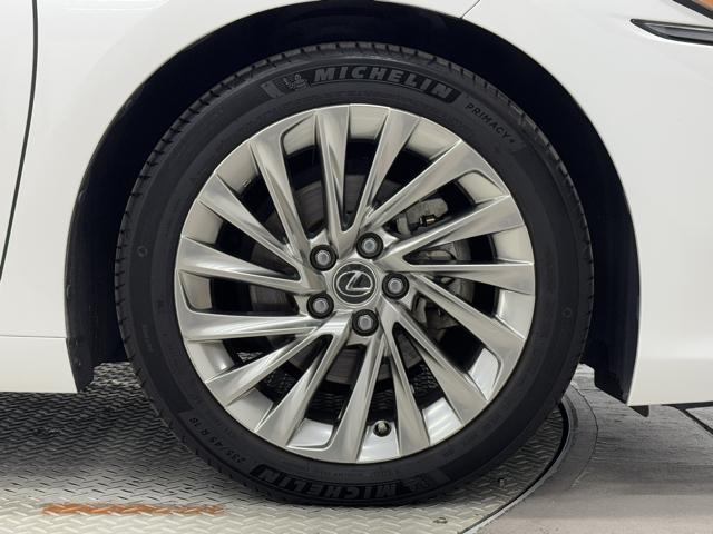 ＥＳ ＥＳ３００ｈ　バージョンＬ　トパーズブラウンセミアニリン革　マークレビンソン　ムーンルーフ標準　ワンオーナー　禁煙車（6枚目）