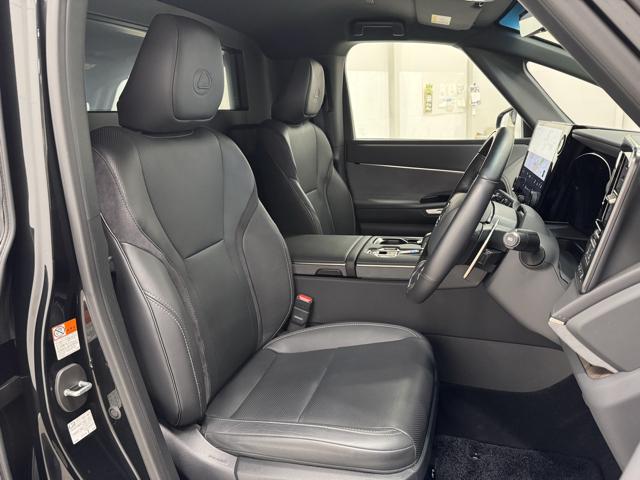 ＬＭ ＬＭ５００ｈ　エグゼクティブ　ＬＭ５００ｈ　エグゼクティブ（４名）　前席セミアニリン本革　後席Ｌ－ＡＮＩＬＩＮＥ本革ブラック　デジタルキー　前後方ドライブレコーダー（12枚目）