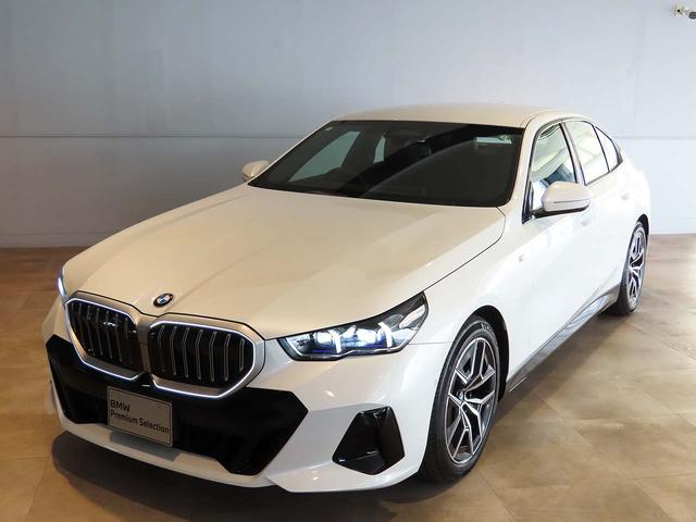 ５シリーズ ５２３ｄ　ｘＤｒｉｖｅ　Ｍスポーツ　認定中古車（全国保証）半革　インテリアカメラ　アイコニックグローエクステリア１９ＡＷ　４ゾーンＡＣ　インテリアカメラ　Ｄアシストプロ　ＡＣＣ　Ｐアシストプロ　全周囲カメラ　ＰＤＣ　ＡｄｐＬＥＤヘッド（21枚目）