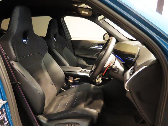 Ｘ１ Ｍ３５ｉ　ｘＤｒｉｖｅ　認定中古車（全国保証）１９ＡＷ、Ｃアクセス、　Ｄアシストプロ、ＡＣＣ、Ｐアシスト＋、全周囲カメラ、ＰＤＣ、インテリアカメラ、ＡｄｐＬＥＤヘッド、ワイヤレス充電、ＡｄｐＭサス、Ｍスポーツブレーキ（4枚目）
