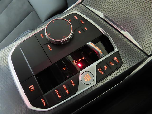 ３シリーズ ３２０ｉツーリング　Ｍスポーツ　ハイラインパッケージ　認定中古車（全国保証）アルカンタラ／ヴェガンザ黒　コンフォートＰｋｇ（サンプロテクションガラス・ラゲージコンパーメントＰ・Ｆランバーサポート）　１８ＡＷ＋ＲＦＴ　アルミトリム　アンビエントライト（17枚目）