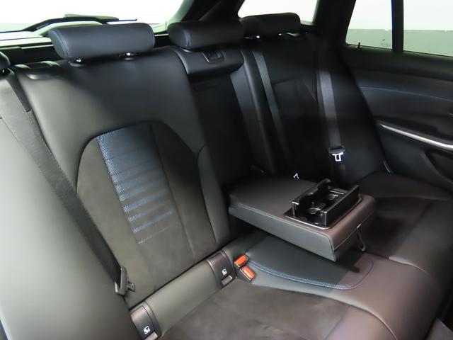 ３シリーズ ３２０ｉツーリング　Ｍスポーツ　ハイラインパッケージ　認定中古車（全国保証）アルカンタラ／ヴェガンザ黒　コンフォートＰｋｇ（サンプロテクションガラス・ラゲージコンパーメントＰ・Ｆランバーサポート）　１８ＡＷ＋ＲＦＴ　アルミトリム　アンビエントライト（18枚目）