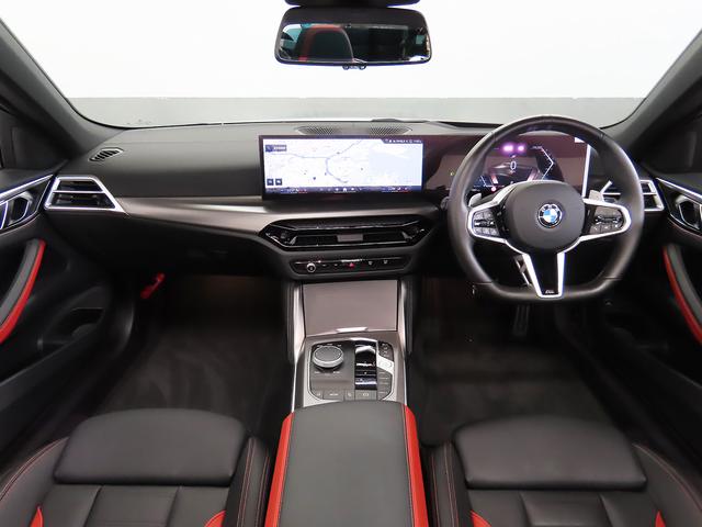 4シリーズ 420iカブリオレ Mスポーツ 認定中古車(全国保証)黒+赤革ハイライト コンフォートPkg 18AW 全周囲カメラPDC バリアブルスポーツステア Cアクセス アクティブプロテクション Dアシストプロ ACC Pアシスト+(6枚目)