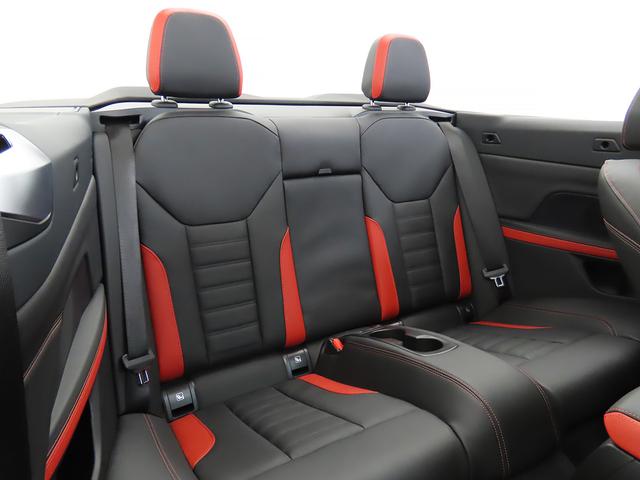 4シリーズ 420iカブリオレ Mスポーツ 認定中古車(全国保証)黒+赤革ハイライト コンフォートPkg 18AW 全周囲カメラPDC バリアブルスポーツステア Cアクセス アクティブプロテクション Dアシストプロ ACC Pアシスト+(26枚目)