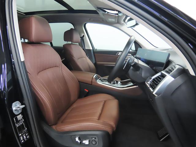 Ｘ５ ｘＤｒｉｖｅ　３５ｄ　エディションＸ　認定中古車（全国保証）限定３７０台　特別装備ｎｄｉｖｉｄｕａｌ茶革ジェスチャーＣｔｒｌパノラマＳＲ　４輪Ａｄｐエアサス　Ｃアクセス　サードローシート　Ｄアシストプロ　ＡＣＣ　Ｐアシストプロ　２２ＡＷ（4枚目）