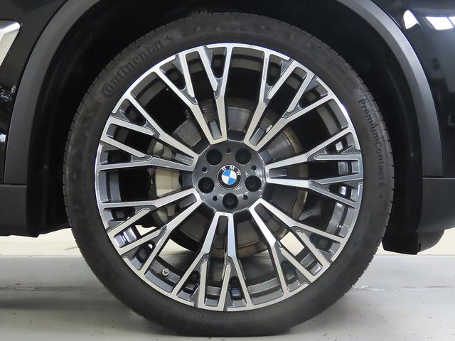 Ｘ５ ｘＤｒｉｖｅ　３５ｄ　エディションＸ　認定中古車（全国保証）限定３７０台　特別装備ｎｄｉｖｉｄｕａｌ茶革ジェスチャーＣｔｒｌパノラマＳＲ　４輪Ａｄｐエアサス　Ｃアクセス　サードローシート　Ｄアシストプロ　ＡＣＣ　Ｐアシストプロ　２２ＡＷ（25枚目）