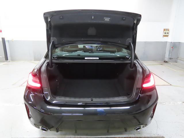 ３シリーズ ３１８ｉ　Ｍスポーツ　認定中古車（全国保証）Ｍパフォームテックス／クロス　１８ＡＷ　　Ｃアクセス　Ｈｉ－Ｆｉバリアブルスポーツステア　オートトランク　Ｄアシストプロ　ＡＣＣ　Ｐアシスト＋　全周囲カメラ　ＰＤＣ　ＡｄｐＬＥＤ（30枚目）