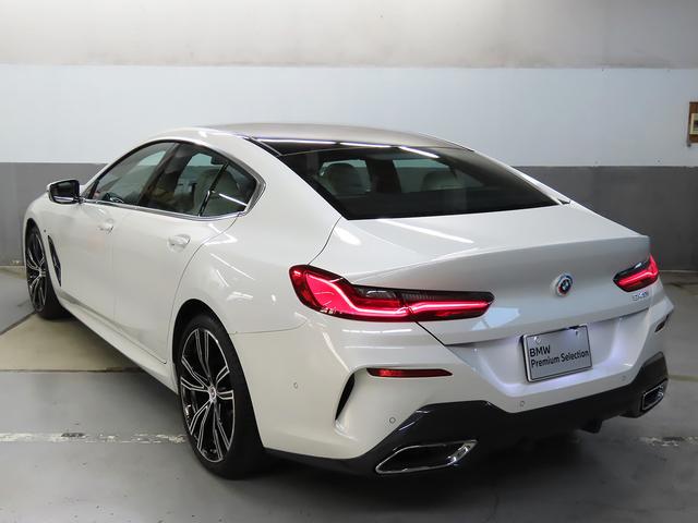 ８シリーズ ８４０ｉ　グランクーペ　エクスクルーシブ　Ｍスポーツ　認定中古車（全国保証）Ｉｎｄｉｖｉｄｕａｌ白革　２０ＡＷ　　ＯＰヒートコンフォートＰｋｇ　ＤＴＶＭアルカンタラルーフライニング　パノラマＳＲ　Ｄアシストプロ　ＡＣＣ　レーザーライトＰアシスト＋（19枚目）