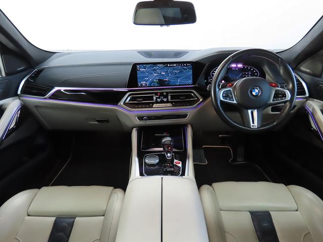 X6 M コンペティション 認定中古車(全国保証)Individual白革 パノラマSR21/22AW ジェスチャーCtrlリヤエンターテイメントシステム MカーボンRスポイラー DTV アルカンタラルーフライニング(6枚目)