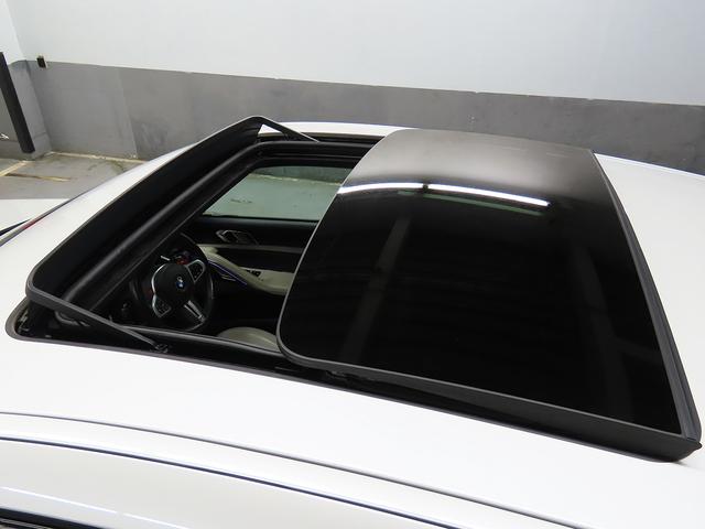 X6 M コンペティション 認定中古車(全国保証)Individual白革 パノラマSR21/22AW ジェスチャーCtrlリヤエンターテイメントシステム MカーボンRスポイラー DTV アルカンタラルーフライニング(31枚目)