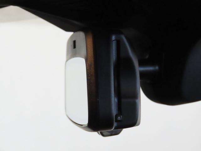 Ｘ３ Ｍ５０　ｘＤｒｉｖｅ　認定中古車（全国保証）黒革　コンフォートＰｋｇ　ＯＰ２１ＡＷ　ＡｄｐＭサス　Ｃアクセス　ＤＴＶＭライトシャドーライン　インテリアカメラ　Ｄアシストプロ　ＡＣＣ　Ｐアシストプロ　全周囲カメラ　ＰＤＣ（12枚目）