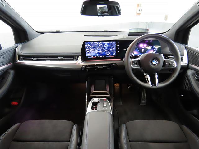 ２シリーズ ２１８ｉアクティブツアラー　Ｍスポーツ　認定中古車（全国保証）半革　テクノロジーＰｋｇ　１７ＡＷ　ＯＰステアリングヒーター　ＡｄｐＭサス　Ｒシートスライド　Ｍアルミトリム　ＡｄｐＬＥＤヘッド　Ｐアシスト＋　全周囲カメラ　ＰＤＣ　ＡＣＣ（6枚目）