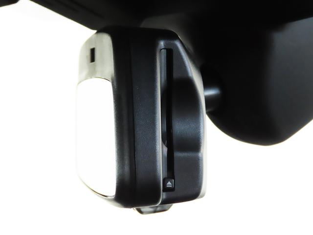 4シリーズ M440i xDriveグランクーペ 認定中古車(全国保証)赤革 カーブドDisp AdpMサス 19AW RFT スポーツATCアクセス レーザーライト Mリアスポイラー Dアシストプロ Pアシスト+ Mスポーツブレーキ アルミトリム(12枚目)