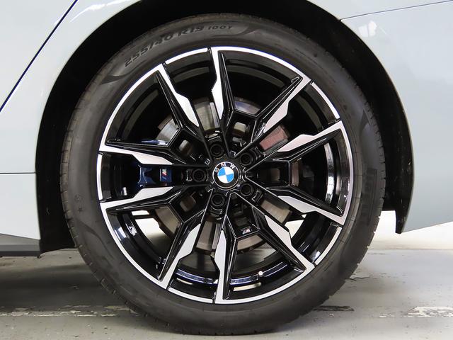 4シリーズ M440i xDriveグランクーペ 認定中古車(全国保証)赤革 カーブドDisp AdpMサス 19AW RFT スポーツATCアクセス レーザーライト Mリアスポイラー Dアシストプロ Pアシスト+ Mスポーツブレーキ アルミトリム(25枚目)
