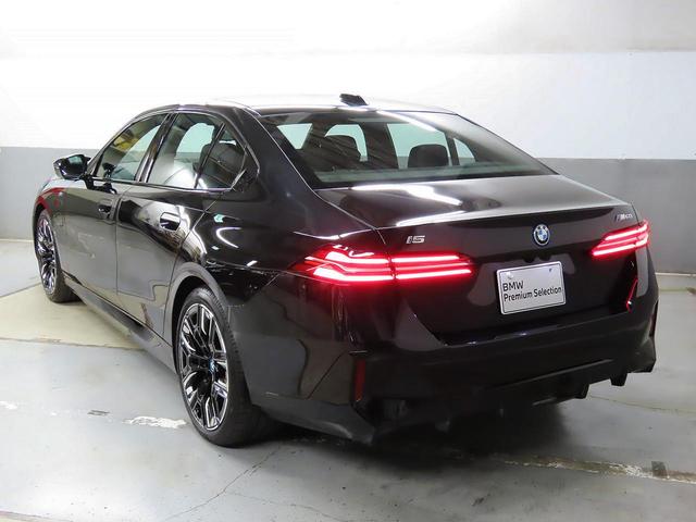 �z�t�}�C�X�^�[�E�L���N�̓T�C�h�r���[����萸���Ȋ���ւƎd���Ă܂��B