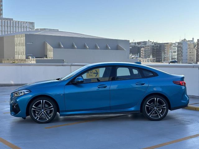 2シリーズ 218iグランクーペ Mスポーツ スナッパ―ロックブルー 18inchアルミ ヘッドアップディスプレイ ACC/アクティブ・クルーズ・コントロール(ストップ&ゴー機能付)(6枚目)