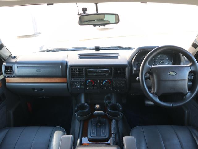 レンジローバー ベースグレード　最終モデル　バネサス　サンルーフ　記録簿　ＨＤＤナビ　地デジ　バックカメラ　ＥＴＣ　ドラレコ　ヘッドライト、テールガード　ドアバイザー　ＬＥＤヘッドライト　フロントパワーシート　グレーレザーシート（6枚目）