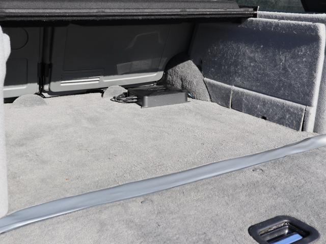 レンジローバー ベースグレード　最終モデル　バネサス　サンルーフ　記録簿　ＨＤＤナビ　地デジ　バックカメラ　ＥＴＣ　ドラレコ　ヘッドライト、テールガード　ドアバイザー　ＬＥＤヘッドライト　フロントパワーシート　グレーレザーシート（63枚目）