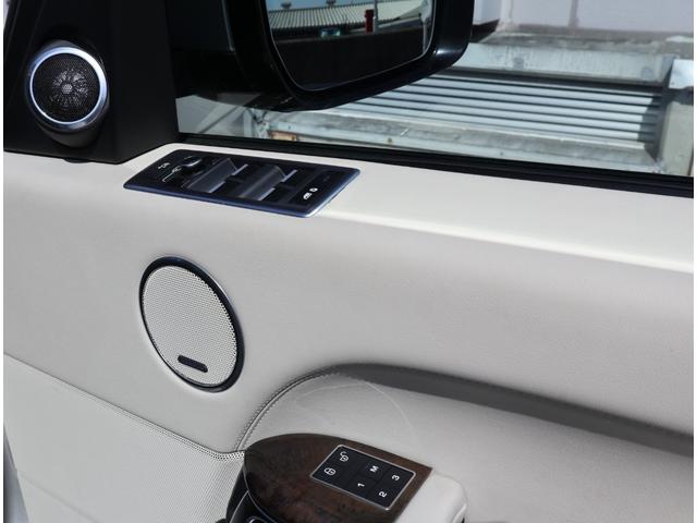レンジローバー ３．０　Ｖ６　スーパーチャージド　ヴォーグ　３．０　Ｖ６　スーパーチャージド　ヴォーグ　アダプティブクルーズ　ブラインドスポット　衝突被害軽減ブレーキ　２０インチＡＷ　茶革　Ｍｅｒｉｄｉａｎサウンド　システム　全席シートヒーターフロントクーラー（22枚目）