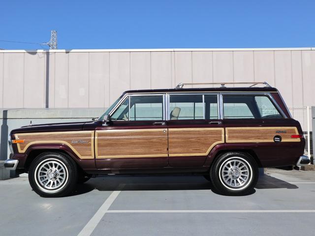 ジープ・グランドワゴニア 1991y 最終モデル 5.9L V8 ビルシュタインショック 純正15インチAW ホーリー製キャブ ヒッチメンバー ルーフレール 記録簿 フォグ エアコン Bluetoothオーディオ ETC(3枚目)