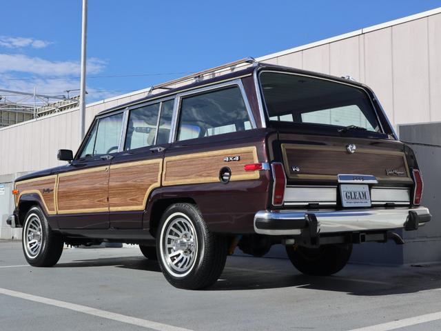 ジープ・グランドワゴニア 1991y 最終モデル 5.9L V8 ビルシュタインショック 純正15インチAW ホーリー製キャブ ヒッチメンバー ルーフレール 記録簿 フォグ エアコン Bluetoothオーディオ ETC(4枚目)