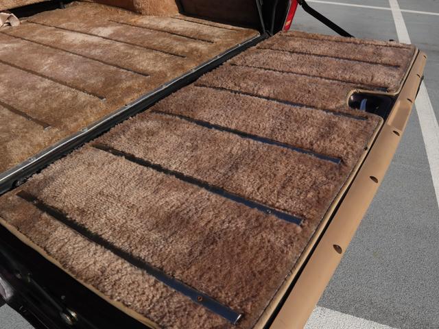 ジープ・グランドワゴニア 1991y 最終モデル 5.9L V8 ビルシュタインショック 純正15インチAW ホーリー製キャブ ヒッチメンバー ルーフレール 記録簿 フォグ エアコン Bluetoothオーディオ ETC(51枚目)