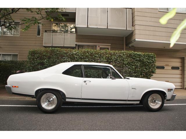 シボレーノーバ ベースグレード　１９７０ＭＹ　０６年登録国内１オーナー　ブラック内装レストア　　　　ＡＴＯ／Ｈ・ディーラー系工場の記録１３枚　３５０エンジン　ホーリーキャブ・クローム加工　Ａレーシング１５ＡＷ　外マフラー（4枚目）