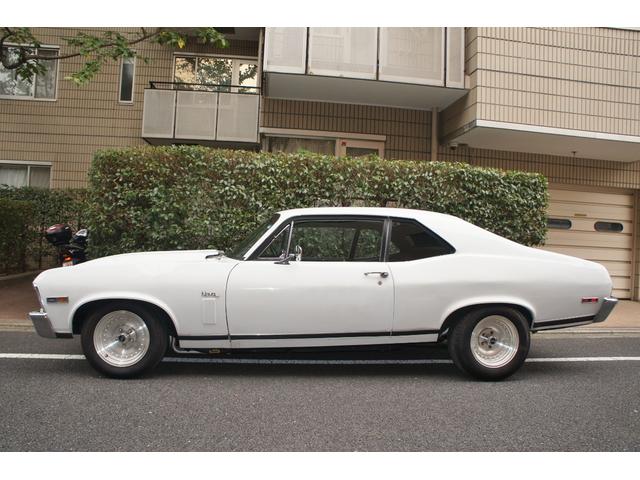シボレーノーバ ベースグレード　１９７０ＭＹ　０６年登録国内１オーナー　ブラック内装レストア　　　　ＡＴＯ／Ｈ・ディーラー系工場の記録１３枚　３５０エンジン　ホーリーキャブ・クローム加工　Ａレーシング１５ＡＷ　外マフラー（5枚目）