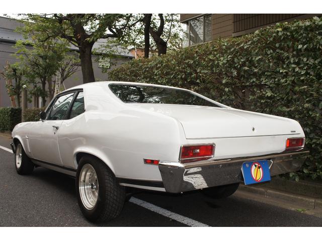 シボレーノーバ ベースグレード　１９７０ＭＹ　０６年登録国内１オーナー　ブラック内装レストア　　　　ＡＴＯ／Ｈ・ディーラー系工場の記録１３枚　３５０エンジン　ホーリーキャブ・クローム加工　Ａレーシング１５ＡＷ　外マフラー（8枚目）