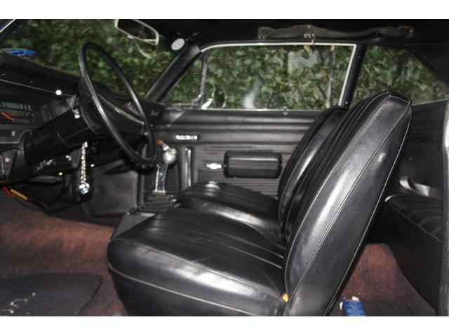シボレーノーバ ベースグレード　１９７０ＭＹ　０６年登録国内１オーナー　ブラック内装レストア　　　　ＡＴＯ／Ｈ・ディーラー系工場の記録１３枚　３５０エンジン　ホーリーキャブ・クローム加工　Ａレーシング１５ＡＷ　外マフラー（12枚目）