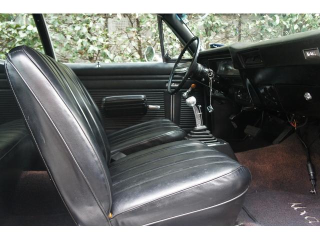 シボレーノーバ ベースグレード　１９７０ＭＹ　０６年登録国内１オーナー　ブラック内装レストア　　　　ＡＴＯ／Ｈ・ディーラー系工場の記録１３枚　３５０エンジン　ホーリーキャブ・クローム加工　Ａレーシング１５ＡＷ　外マフラー（13枚目）