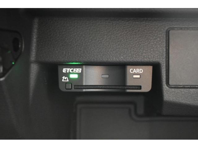 30TFSIスポーツ 認定中古車 アシスタンスパッケージ バーチャルコックピット オートマチックテールゲート LEDヘッドライト アイドリングストップ 17インチアルミホイール アドバンストキー MMIナビゲーション(11枚目)