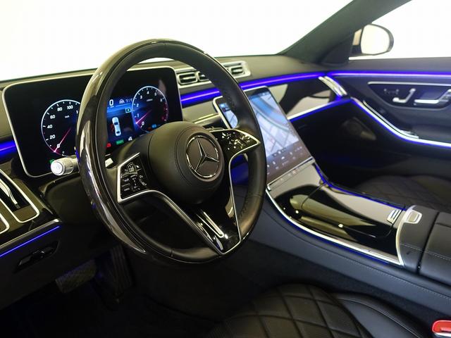 Ｓクラス Ｓ５００　４ＭＡＴＩＣ　ロング　ファーストエディション　Ｂｌｕｅｔｏｏｔｈ接続　ＥＴＣ　ＬＥＤヘッドライト　ＴＶ　アイドリングストップ　オットマン　クルーズコントロール　コネクテッド機能　サイドカメラ　サンルーフ・ガラスルーフ　シートエアコン（19枚目）