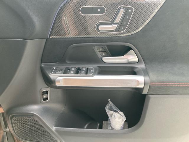 GLB GLB200 d 4MATIC AMGラインパッケージ 3列シート Bluetooth接続 ETC LEDヘッドライト TV アイドリングストップ クルーズコントロール コネクテッド機能 サイドカメラ シートヒーター ナビ(12枚目)