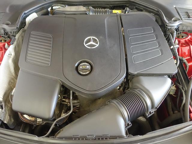 Ｃクラス Ｃ２００　アバンギャルド　ＡＭＧライン　レザーエクスクルーシブパッケージ　ベーシックパッケージ　Ｂｌｕｅｔｏｏｔｈ接続　ＥＴＣ　ＬＥＤヘッドライト　ＴＶ　アイドリングストップ　クルーズコントロール　コネクテッド機能　サイドカメラ（9枚目）