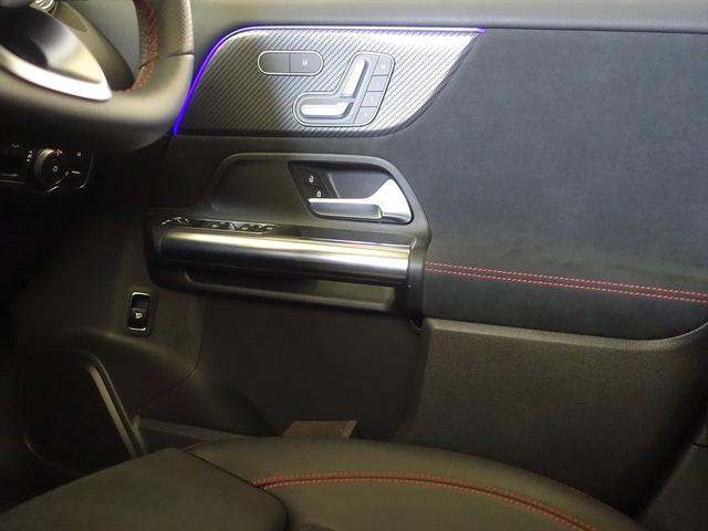 ＧＬＡクラス ＧＬＡ２００　ｄ　４ＭＡＴＩＣ　ＡＭＧラインパッケージ　Ｂｌｕｅｔｏｏｔｈ接続　ＥＴＣ　ＬＥＤヘッドライト　ＴＶ　アイドリングストップ　クルーズコントロール　コネクテッド機能　サイドカメラ　サンルーフ・ガラスルーフ　シートヒーター　トランクスルー　ナビ（15枚目）