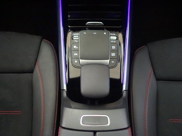 ＧＬＡクラス ＧＬＡ２００　ｄ　４ＭＡＴＩＣ　ＡＭＧラインパッケージ　Ｂｌｕｅｔｏｏｔｈ接続　ＥＴＣ　ＬＥＤヘッドライト　ＴＶ　アイドリングストップ　クルーズコントロール　コネクテッド機能　サイドカメラ　サンルーフ・ガラスルーフ　シートヒーター　トランクスルー　ナビ（16枚目）