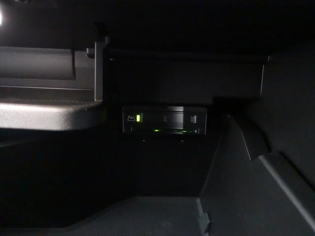 ＧＬＡクラス ＧＬＡ２００　ｄ　４ＭＡＴＩＣ　ＡＭＧラインパッケージ　Ｂｌｕｅｔｏｏｔｈ接続　ＥＴＣ　ＬＥＤヘッドライト　ＴＶ　アイドリングストップ　クルーズコントロール　コネクテッド機能　サイドカメラ　サンルーフ・ガラスルーフ　シートヒーター　トランクスルー　ナビ（21枚目）