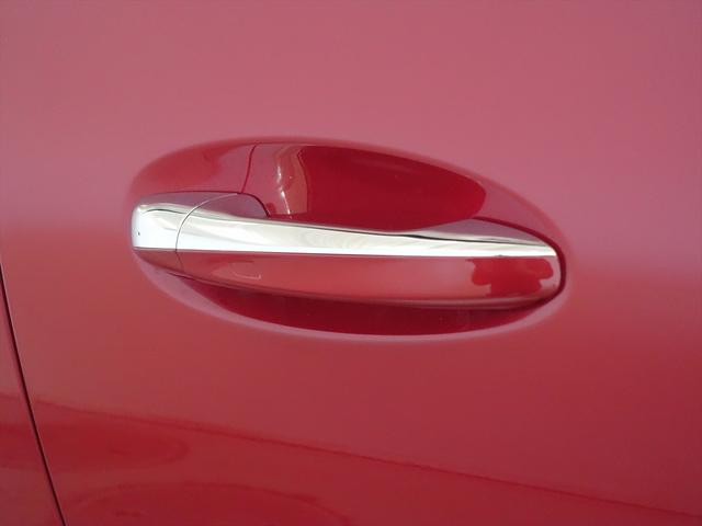 ＧＬＡクラス ＧＬＡ２００　ｄ　４ＭＡＴＩＣ　ＡＭＧラインパッケージ　Ｂｌｕｅｔｏｏｔｈ接続　ＥＴＣ　ＬＥＤヘッドライト　ＴＶ　アイドリングストップ　クルーズコントロール　コネクテッド機能　サイドカメラ　サンルーフ・ガラスルーフ　シートヒーター　トランクスルー　ナビ（27枚目）