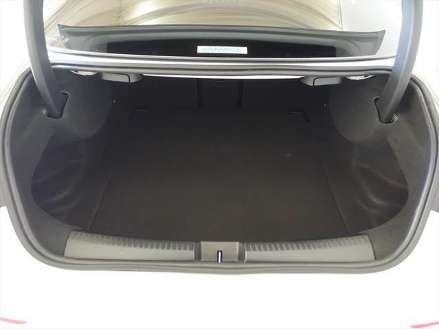 CLAクラス CLA180 AMGラインパッケージ Bluetooth接続 ETC LEDヘッドライト TV アイドリングストップ クルーズコントロール コネクテッド機能 シートヒーター トランクスルー ナビ バックモニター(24枚目)