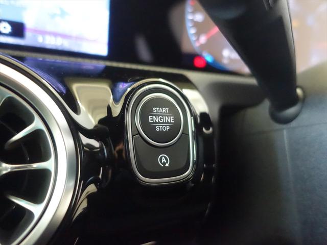 CLAクラス CLA180 AMGラインパッケージ Bluetooth接続 ETC LEDヘッドライト TV アイドリングストップ クルーズコントロール コネクテッド機能 シートヒーター トランクスルー ナビ バックモニター(28枚目)