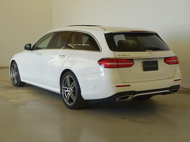 Eクラスステーションワゴン E220 d ステーションワゴン ローレウスエディション エクスクルーシブパッケージ Bluetooth接続 ETC LEDヘッドライト TV アイドリングストップ クルーズコントロール コネクテッド機能 サイドカメラ サンルーフ・ガラスルーフ(4枚目)