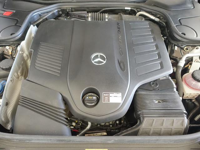 Ｓクラス Ｓ４５０　エクスクルーシブ　スポーツリミテッド　Ｂｌｕｅｔｏｏｔｈ接続　ＥＴＣ　ＬＥＤヘッドライト　ＴＶ　アイドリングストップ　クルーズコントロール　コネクテッド機能　サイドカメラ　サンルーフ・ガラスルーフ　シートエアコン　シートヒーター　ナビ（9枚目）