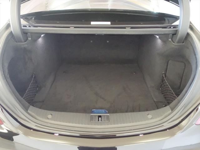 Ｓクラス Ｓ４５０　エクスクルーシブ　スポーツリミテッド　Ｂｌｕｅｔｏｏｔｈ接続　ＥＴＣ　ＬＥＤヘッドライト　ＴＶ　アイドリングストップ　クルーズコントロール　コネクテッド機能　サイドカメラ　サンルーフ・ガラスルーフ　シートエアコン　シートヒーター　ナビ（28枚目）