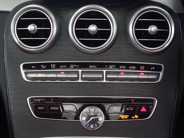 Ｃクラス Ｃ１８０　カブリオレ　スポーツ　Ｂｌｕｅｔｏｏｔｈ接続　ＣＤ　ＤＶＤ再生　ＥＴＣ　ＬＥＤヘッドライト　ＴＶ　アイドリングストップ　クルーズコントロール　シートヒーター　トランクスルー　ナビ　バックモニター　パワーシート　フロアマット（17枚目）