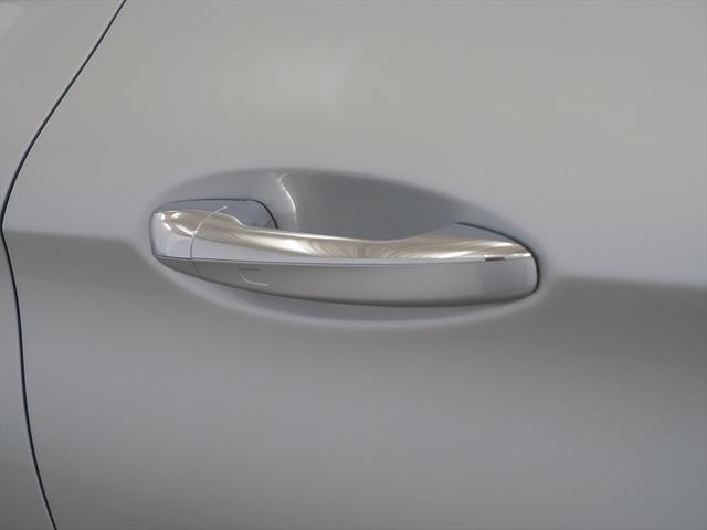 Ｃクラス Ｃ１８０　カブリオレ　スポーツ　Ｂｌｕｅｔｏｏｔｈ接続　ＣＤ　ＤＶＤ再生　ＥＴＣ　ＬＥＤヘッドライト　ＴＶ　アイドリングストップ　クルーズコントロール　シートヒーター　トランクスルー　ナビ　バックモニター　パワーシート　フロアマット（27枚目）