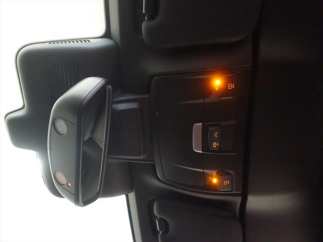 Ｃクラス Ｃ１８０　カブリオレ　スポーツ　Ｂｌｕｅｔｏｏｔｈ接続　ＣＤ　ＤＶＤ再生　ＥＴＣ　ＬＥＤヘッドライト　ＴＶ　アイドリングストップ　クルーズコントロール　シートヒーター　トランクスルー　ナビ　バックモニター　パワーシート　フロアマット（31枚目）